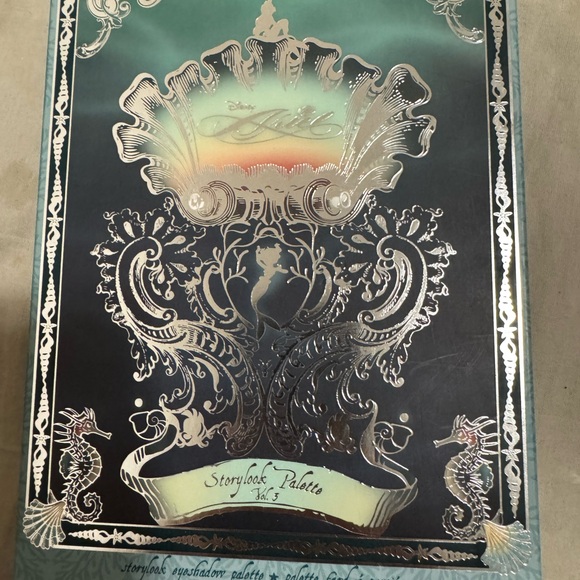 Disney Storylook Eyeshadow Palette